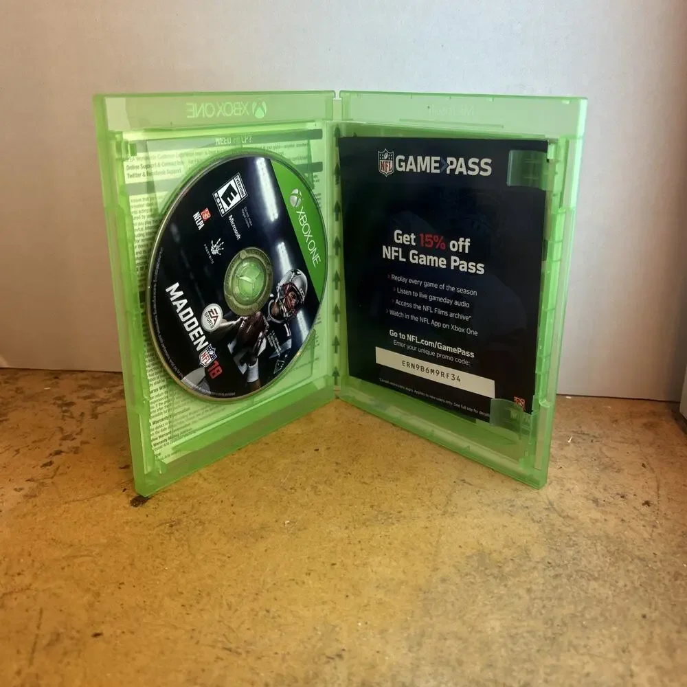 Madden NFL 18: G.O.A.T. Edition (Microsoft Xbox One, 2017)